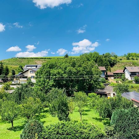Ferienwohnung Liesel - Kuche, Bad, Wlan, 3 Schlafzimmer, Parkplatz 玛特丁恩 外观 照片