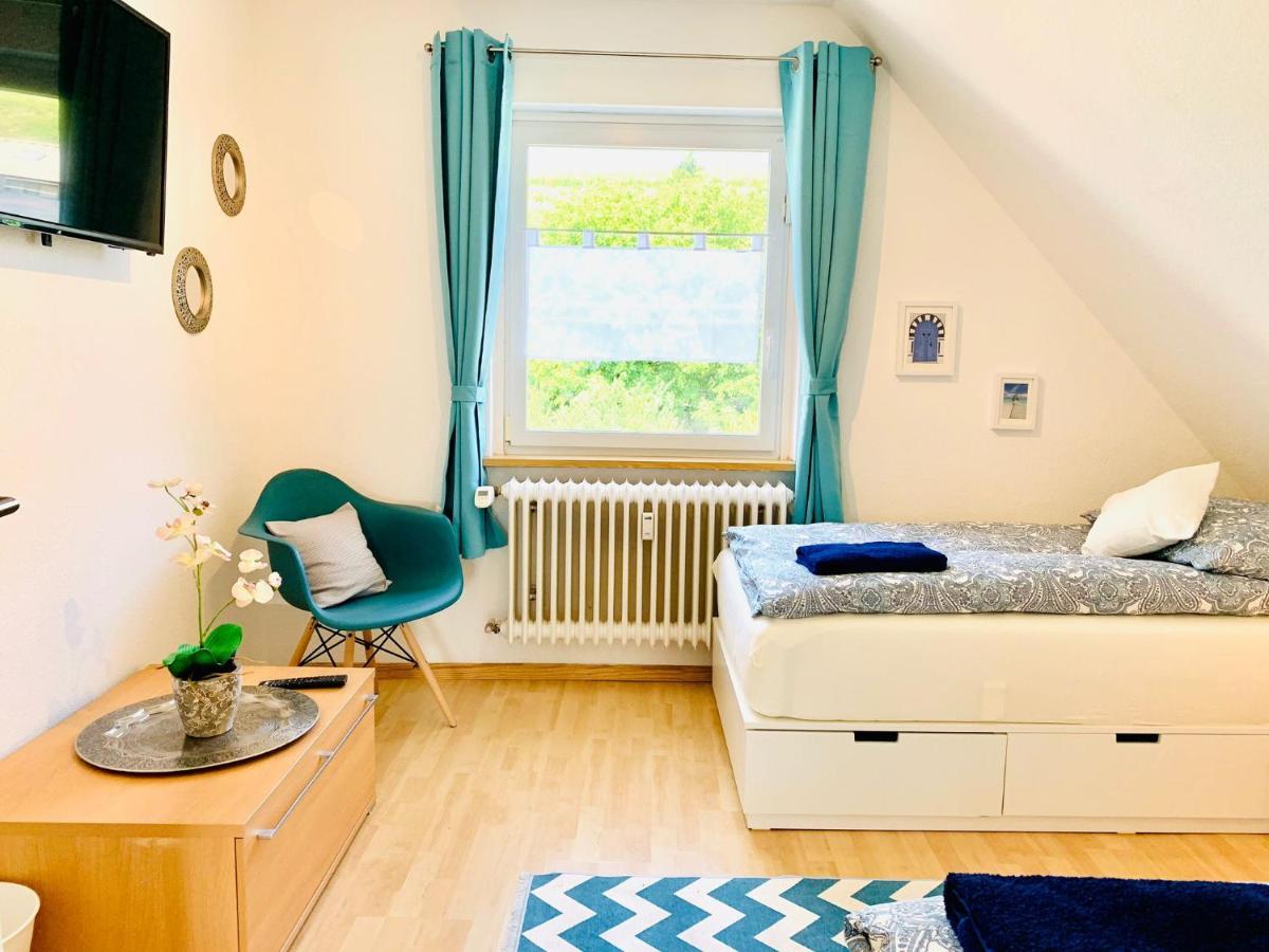 Ferienwohnung Liesel - Kuche, Bad, Wlan, 3 Schlafzimmer, Parkplatz 玛特丁恩 外观 照片