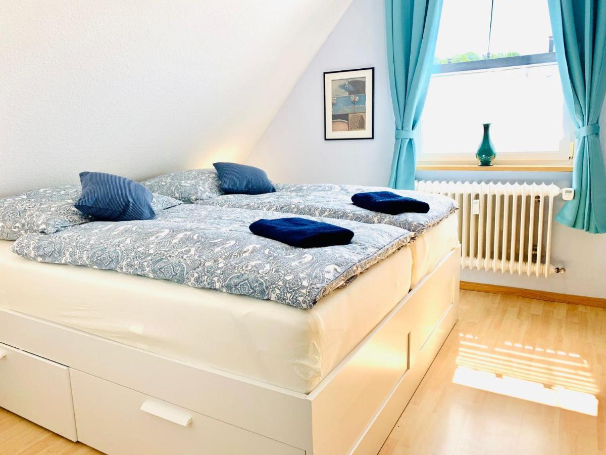Ferienwohnung Liesel - Kuche, Bad, Wlan, 3 Schlafzimmer, Parkplatz 玛特丁恩 外观 照片