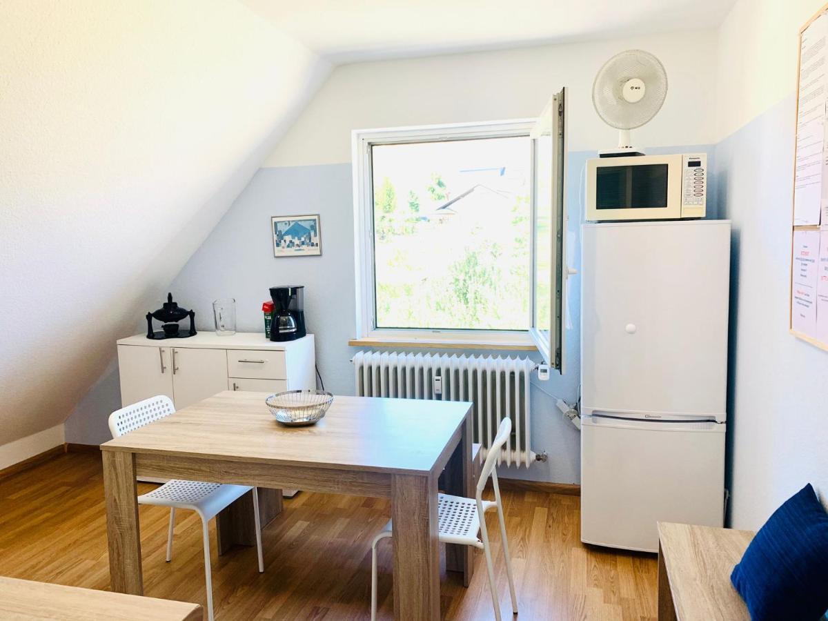 Ferienwohnung Liesel - Kuche, Bad, Wlan, 3 Schlafzimmer, Parkplatz 玛特丁恩 外观 照片